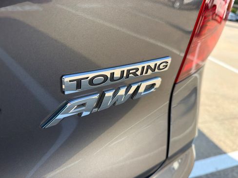 Used 2016 Honda Pilot Touring image 10