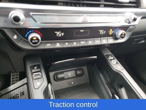 Used 2021 Kia Telluride SX w/ SX Prestige Package image 27