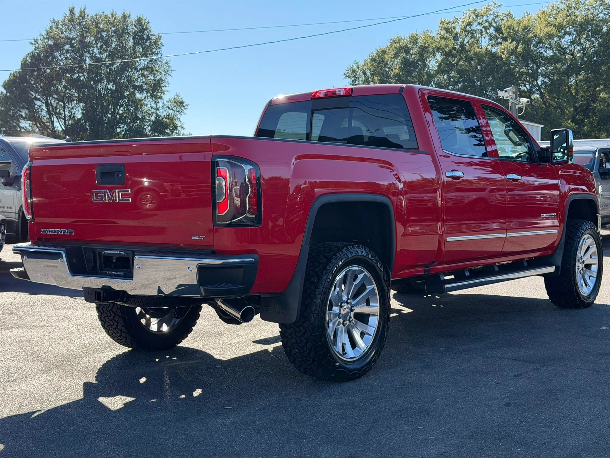 Used 2016 GMC Sierra 1500 SLT w/ SLT Premium Package AWD/4WD image 5
