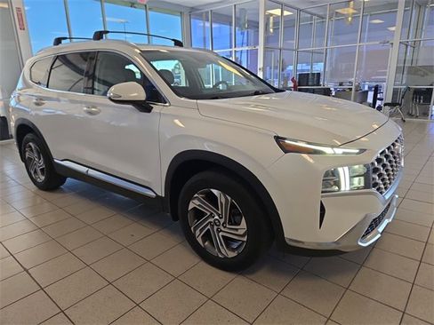 Used 2022 Hyundai Santa Fe SEL w/ Convenience Package image 2
