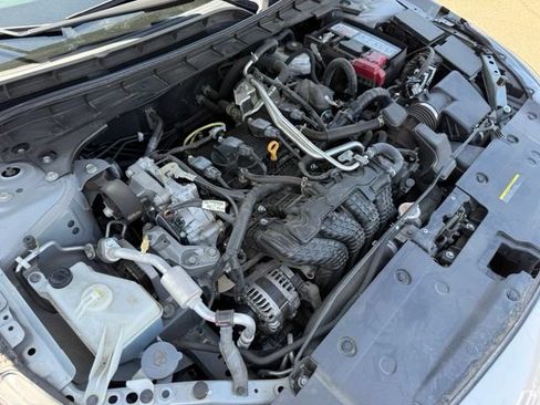 Used 2024 Nissan Altima 2.5 SV FWD image 38