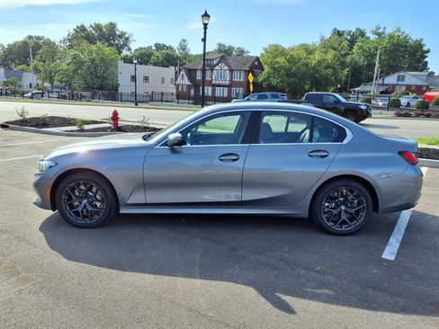 Used 2026 BMW 330i xDrive Sedan AWD/4WD image 31