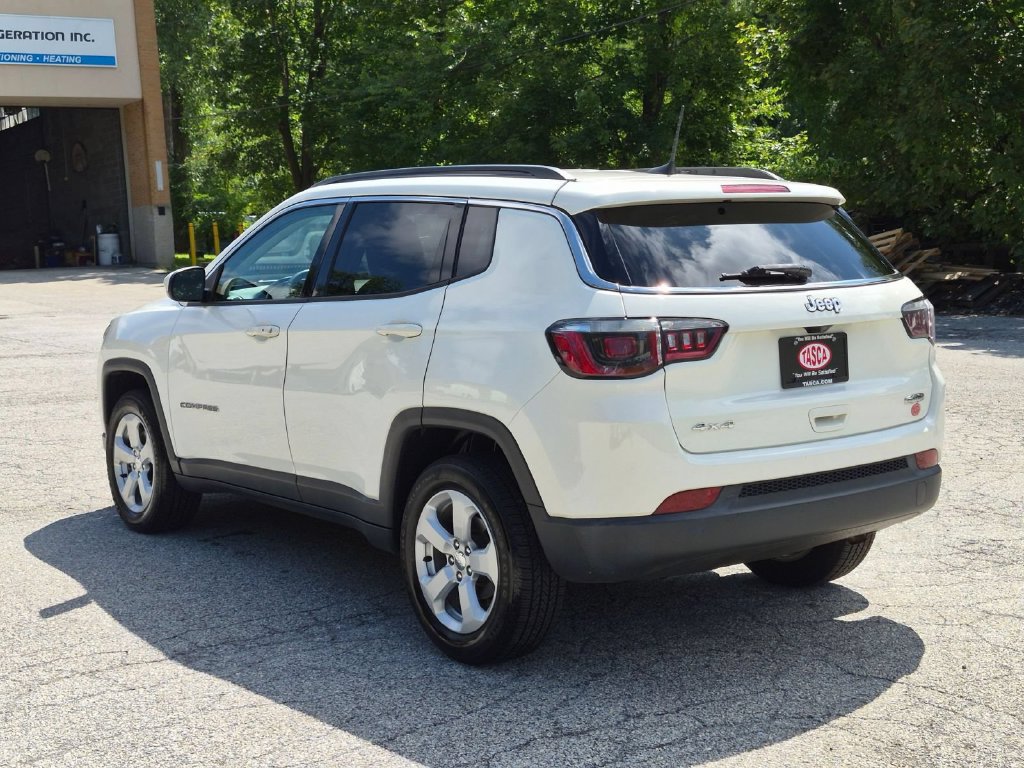 Used 2018 Jeep Compass Latitude w/ Popular Equipment Group AWD/4WD image 7