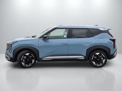 New 2027 Kia Seltos S FWD image 7