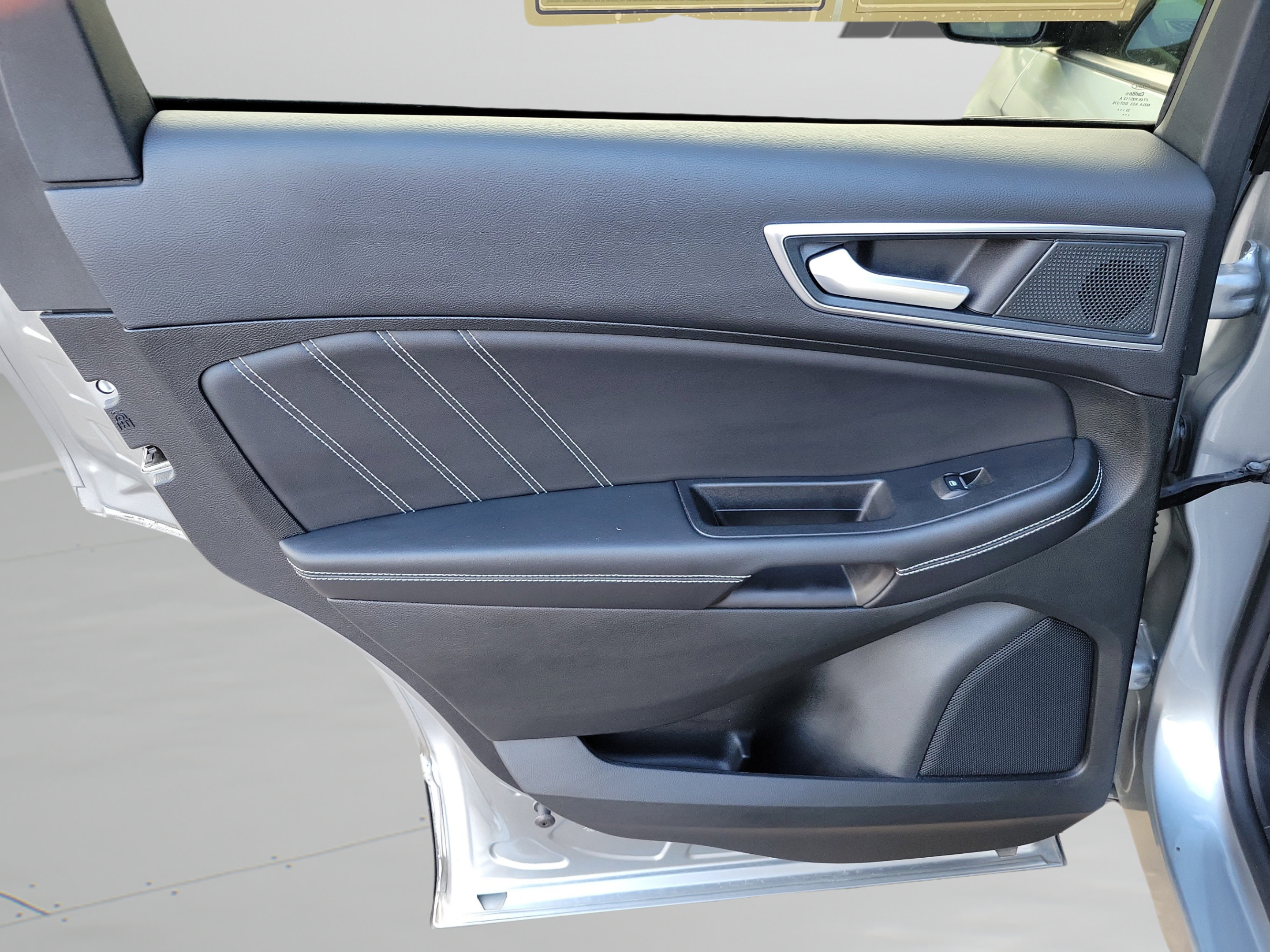 Used 2024 Ford Edge ST w/ Equipment Group 401A AWD/4WD image 15