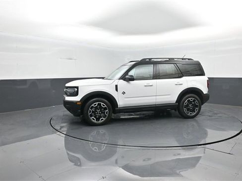 New 2025 Ford Bronco Sport Outer Banks image 4