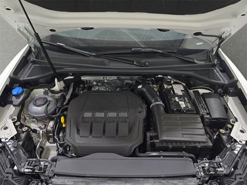 Used 2025 Audi Q3 2.0T Premium w/ Convenience Package image 30