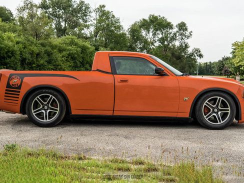 Used 2010 Dodge Charger Police RWD image 9