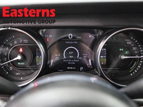 Used 2023 Jeep Wrangler Unlimited Sahara AWD/4WD image 18