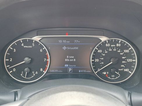 Used 2024 Nissan Altima 2.5 SV FWD image 9