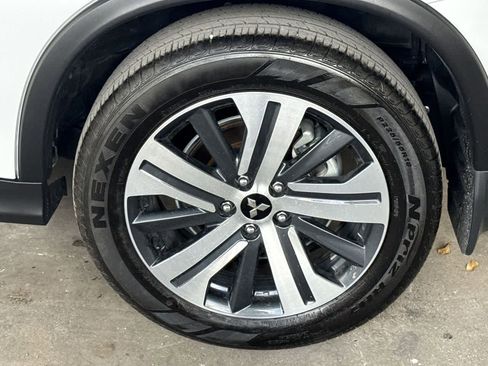 Used 2025 Mitsubishi Outlander Sport AWD image 11