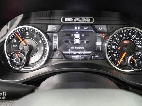 Used 2020 RAM 1500 Laramie image 17