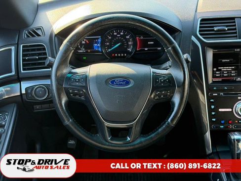 Used 2016 Ford Explorer Limited FWD image 13