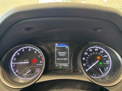 Used 2022 Toyota Camry SE image 23