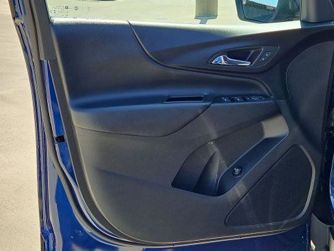 Used 2023 Chevrolet Equinox LT FWD image 21