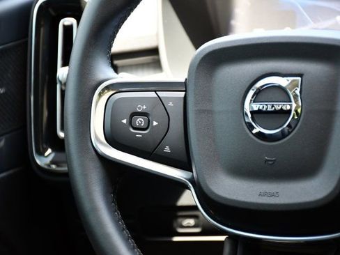 Used 2025 Volvo XC40 B5 Plus w/ Protection Package Premier AWD/4WD image 20