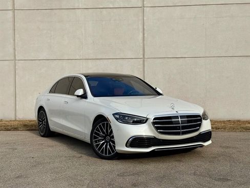 Used 2021 Mercedes-Benz S 580 4MATIC Sedan image 3