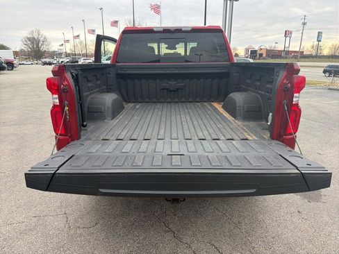 Used 2022 Chevrolet Silverado 1500 RST image 10