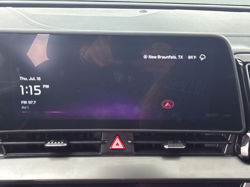 Used 2025 Kia Sportage EX FWD image 21