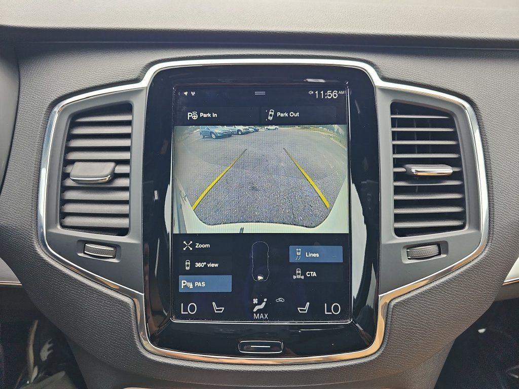 Used 2018 Volvo XC90 T6 Momentum w/ Convenience Package AWD/4WD image 23