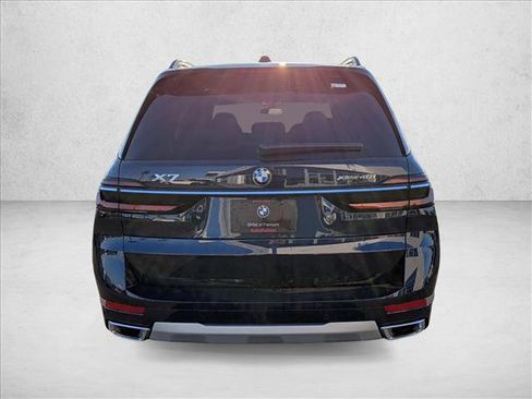 New 2026 BMW X7 xDrive40i image 7