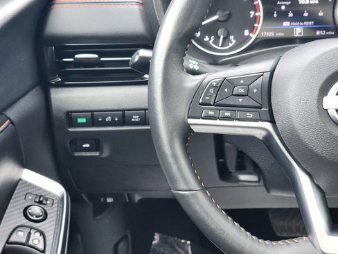 Used 2024 Nissan Sentra SR w/ SR Premium Package FWD image 11