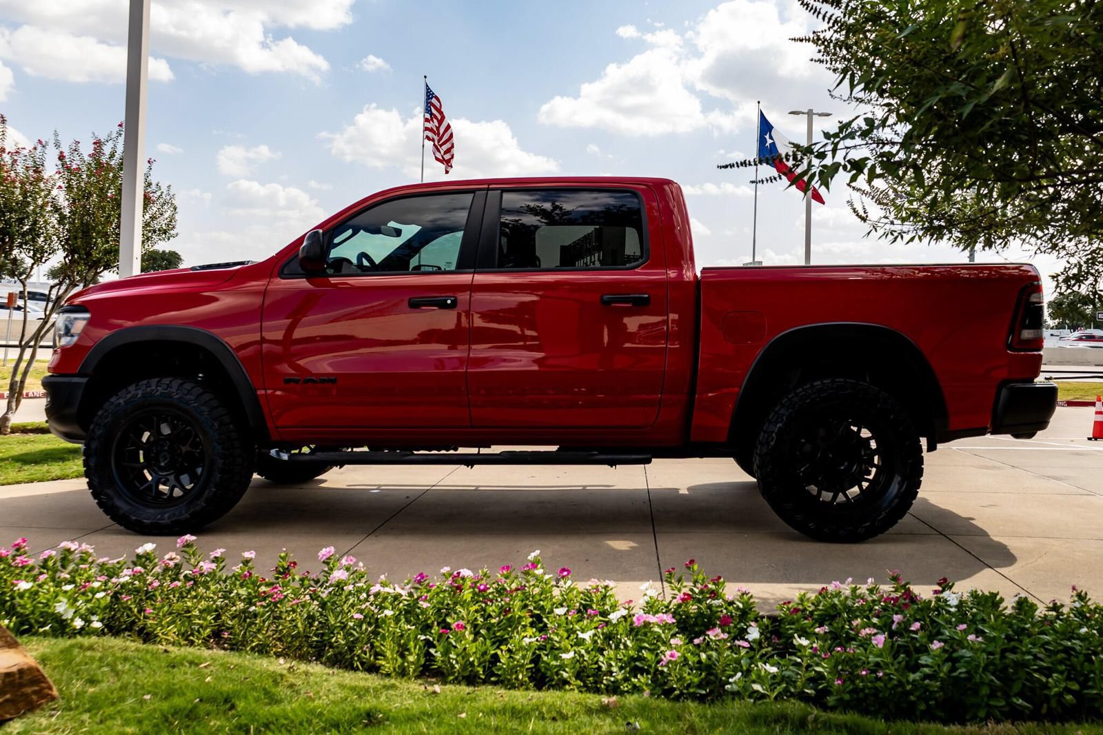 Used 2021 RAM 1500 Rebel AWD/4WD image 6