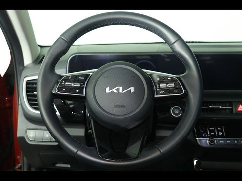 Used 2024 Kia Seltos S image 14