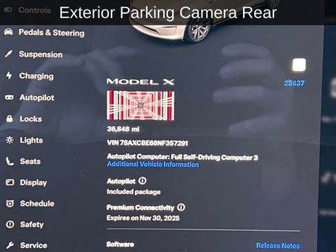 Used 2022 Tesla Model X Plaid image 5