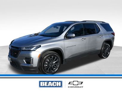 Used 2023 Chevrolet Traverse RS