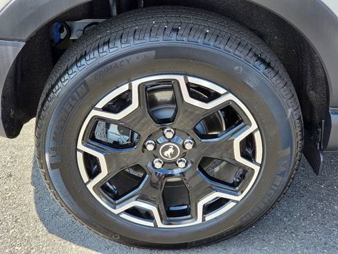 Used 2025 Ford Bronco Sport Outer Banks AWD/4WD image 12