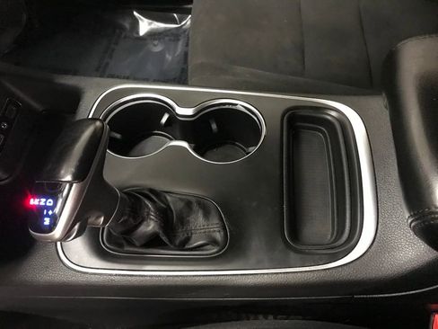 Used 2020 Dodge Durango SXT image 22