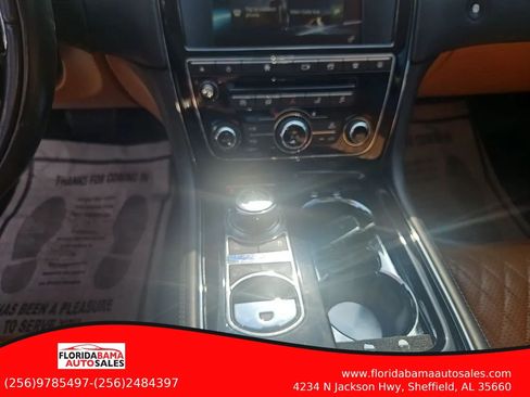 Used 2016 Jaguar XJ L Portfolio AWD/4WD image 18