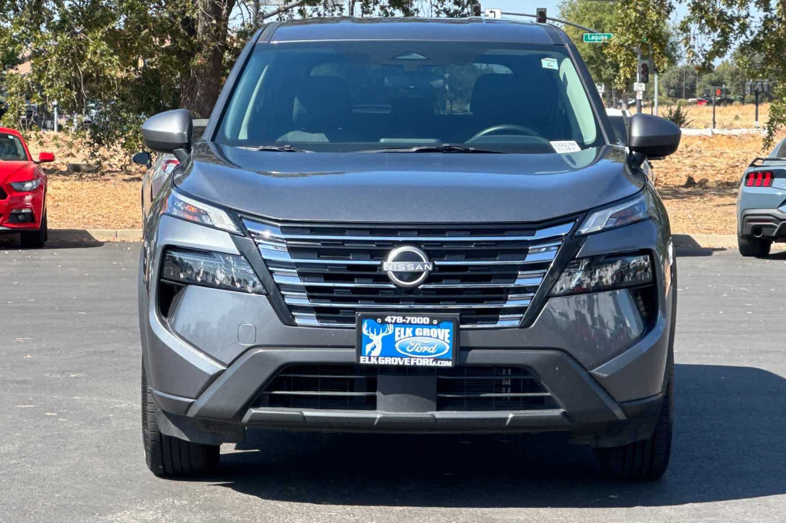 Used 2025 Nissan Rogue SV FWD image 10