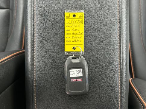 Used 2020 GMC Acadia AT4 image 30