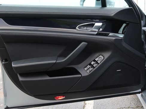 Used 2015 Porsche Panamera S RWD image 51