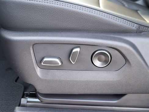 New 2025 GMC Sierra 2500 Denali w/ Denali Reserve Package image 17