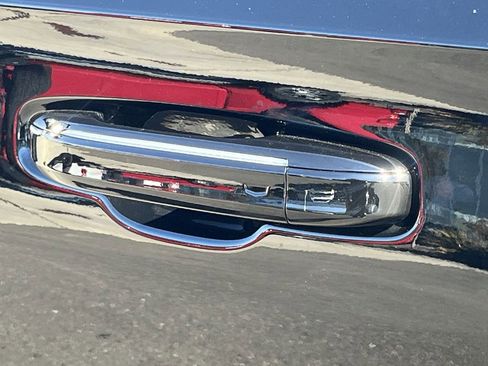 Used 2025 Cadillac Escalade Sport Platinum image 34