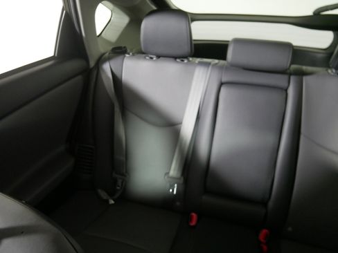 Used 2015 Toyota Prius Five image 12