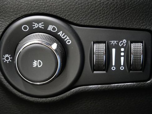 Used 2022 Jeep Compass High Altitude AWD/4WD image 15