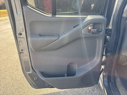 Used 2018 Nissan Frontier SV w/ Value Truck Package image 17