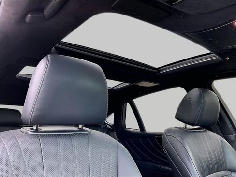 Used 2022 Lexus LS 500 w/ Interior Upgrade Package RWD image 17