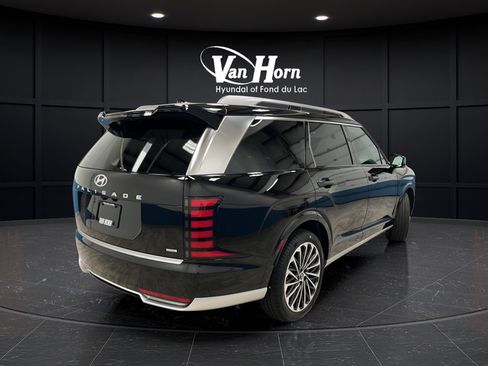 Used 2026 Hyundai Palisade Calligraphy AWD/4WD image 7