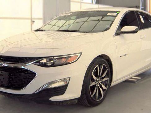Used 2023 Chevrolet Malibu RS FWD image 1