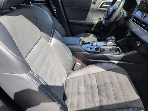 Used 2025 Mitsubishi Outlander SE FWD image 31