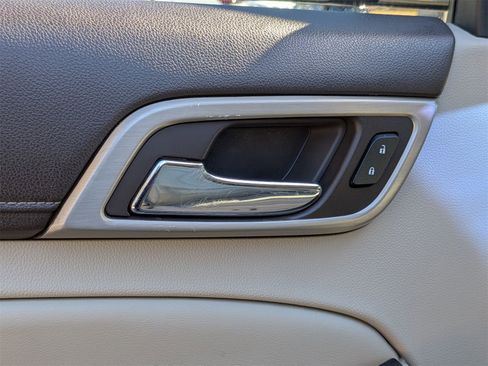 Used 2017 GMC Yukon Denali w/ Open Road Package image 13