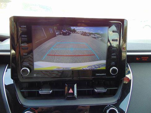 Used 2022 Toyota Corolla SE image 22