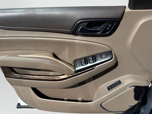 Certified 2017 GMC Yukon SLT image 10