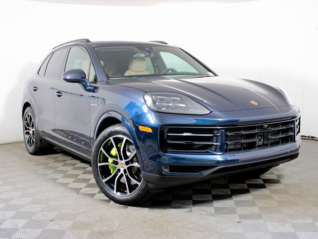 Certified 2026 Porsche Cayenne E-Hybrid AWD/4WD image 9