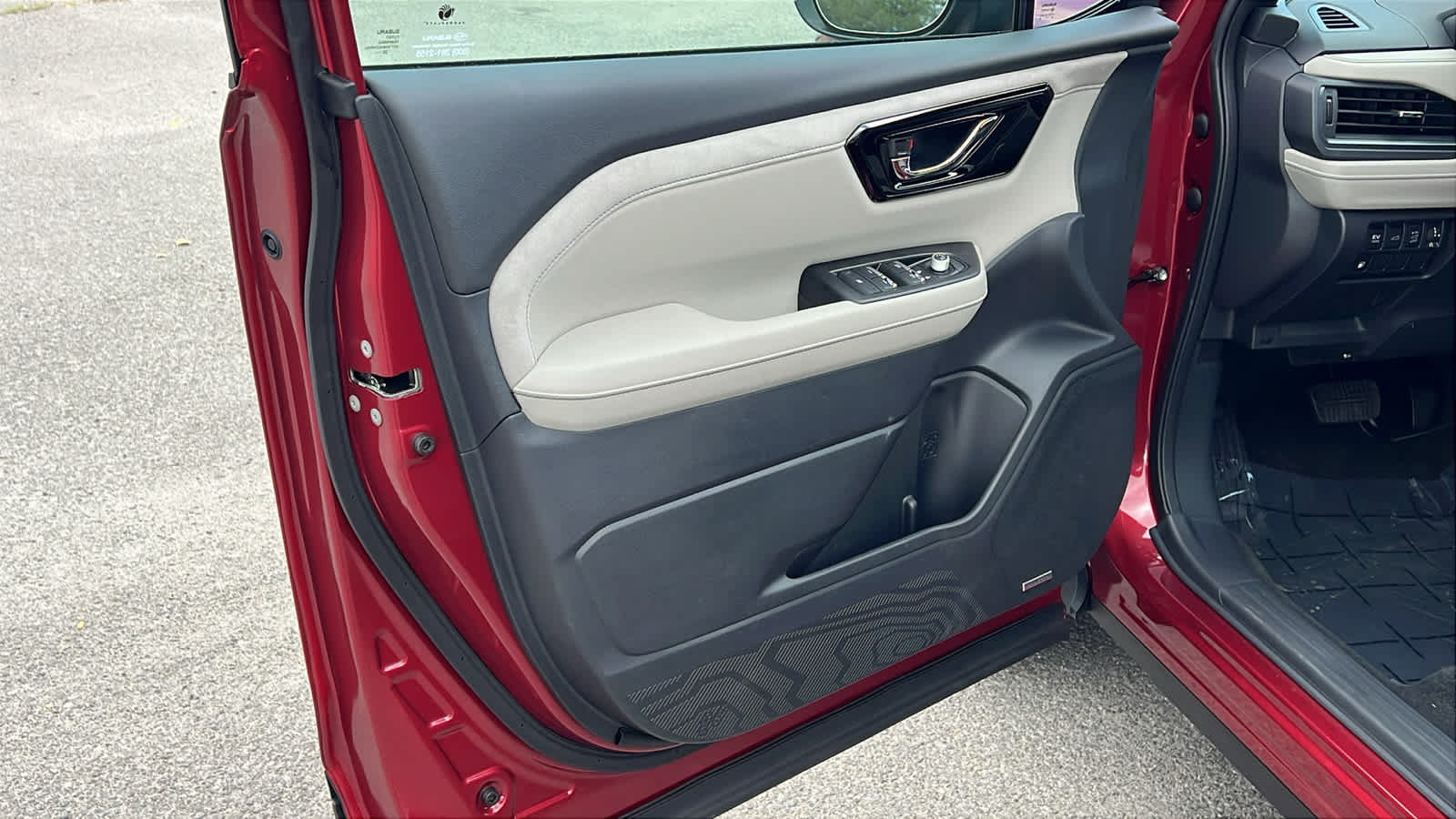 New 2026 Subaru Forester Premium AWD/4WD image 23